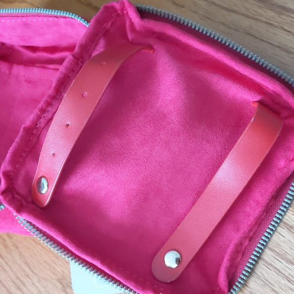 JS Jewelry Organizer - Picture 5 of 15